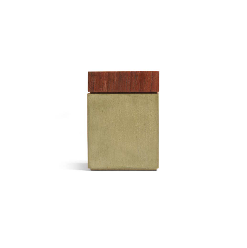 Caja rectangular marrón