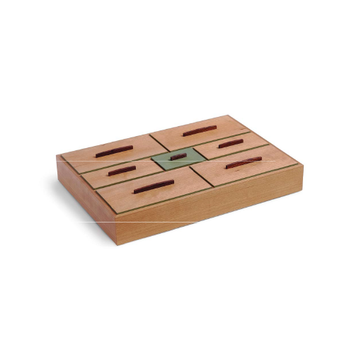 Caja rectangular con compartimentos