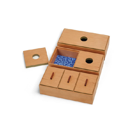 Caja rectangular con compartimentos
